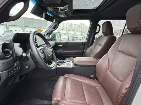 Used 2024 Toyota Land Cruiser w/ Premium Package image 22