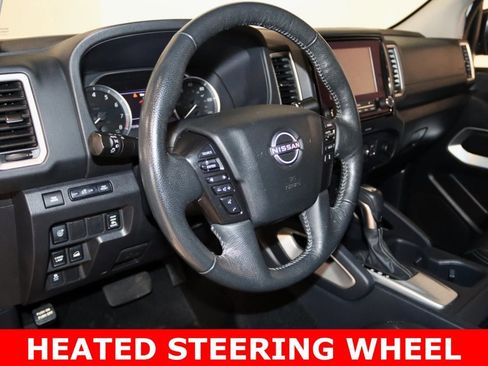 Used 2022 Nissan Frontier SV image 16