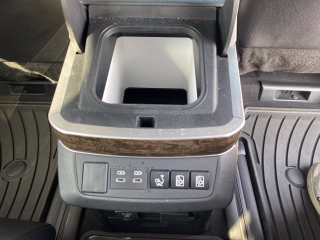 Certified 2025 Toyota Sienna Platinum AWD/4WD image 25