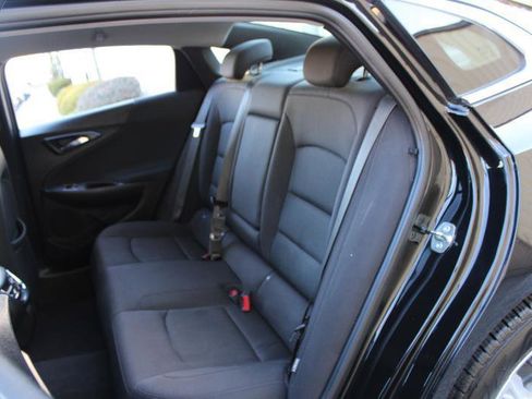 Used 2021 Chevrolet Malibu LT FWD image 14
