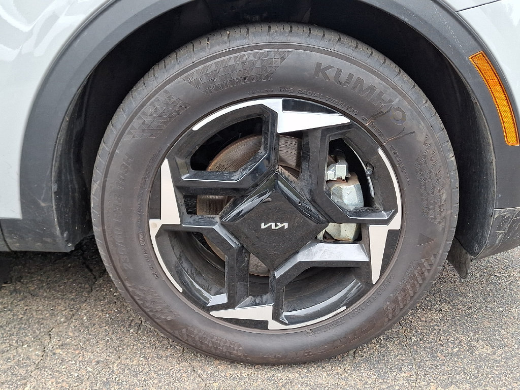Certified 2026 Kia Sportage EX FWD image 8