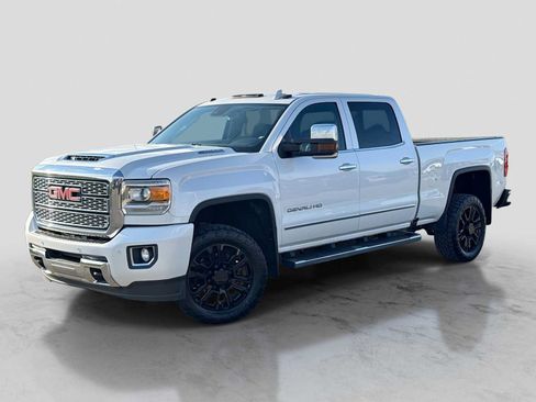 Used 2019 GMC Sierra 2500 Denali AWD/4WD image 1