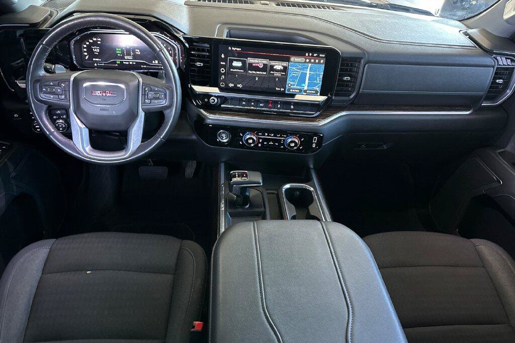 Used 2023 GMC Sierra 1500 Elevation AWD/4WD image 13