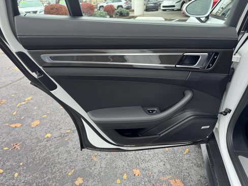 Used 2018 Porsche Panamera Turbo image 20