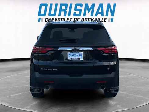Used 2023 Chevrolet Traverse LT w/ LPO, Cargo Package AWD/4WD image 5