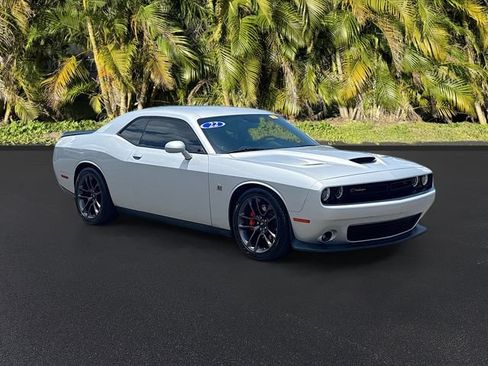 Used 2022 Dodge Challenger R/T Scat Pack RWD image 2