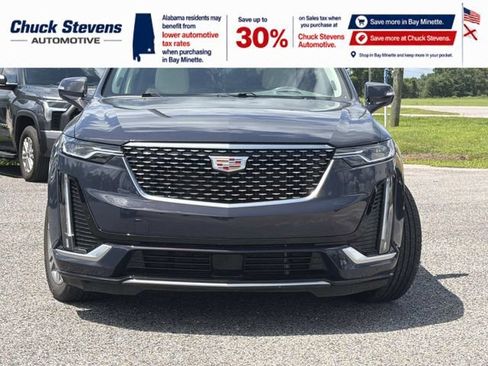 Used 2024 Cadillac XT6 Premium Luxury w/ Technology Package FWD image 4