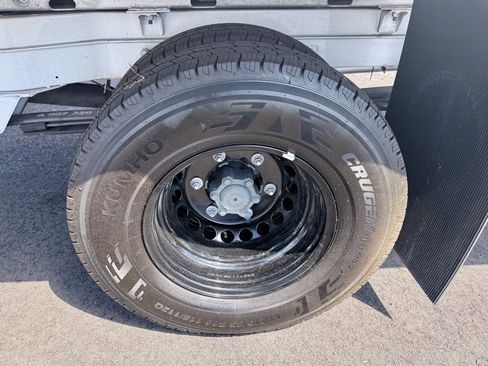 Used 2023 Mercedes-Benz Sprinter 4500 image 6