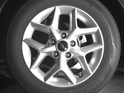 Used 2025 Kia Soul LX w/ LX Technology Package FWD image 14