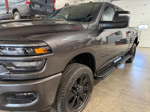 Used 2025 RAM 2500 Big Horn AWD/4WD image 42