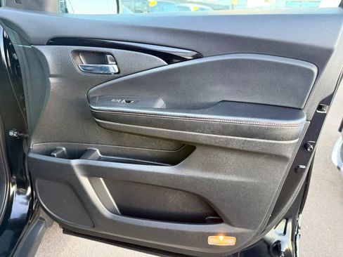 Used 2017 Honda Ridgeline Black Edition image 24