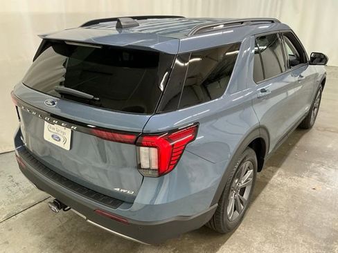 New 2026 Ford Explorer Active w/ Active Comfort Package image 3