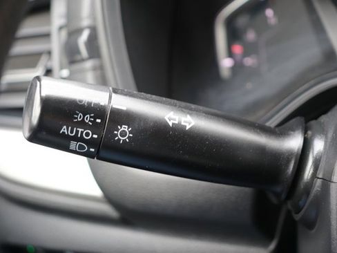Used 2020 Honda CR-V LX image 21