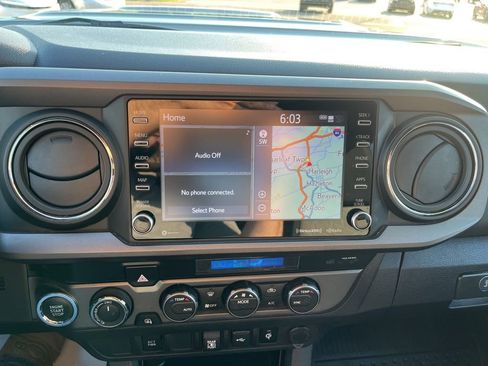 Used 2023 Toyota Tacoma TRD Sport AWD/4WD image 24