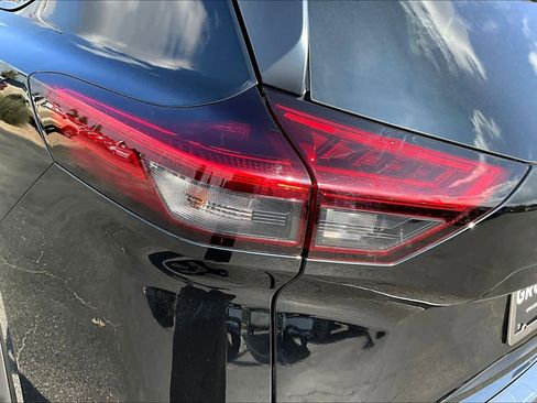 Used 2023 Nissan Rogue SV w/ SV Premium B Package image 28