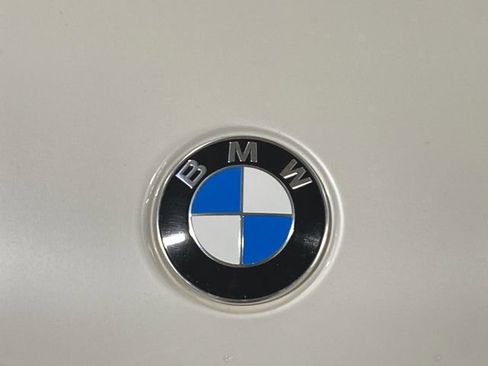 Used 2023 BMW X5 xDrive40i w/ Premium Package AWD/4WD image 31