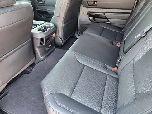 Used 2024 Toyota Tundra Limited AWD/4WD image 31