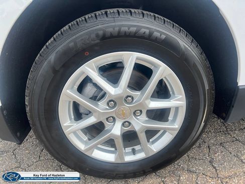 Used 2024 Chevrolet Equinox LT AWD/4WD image 4