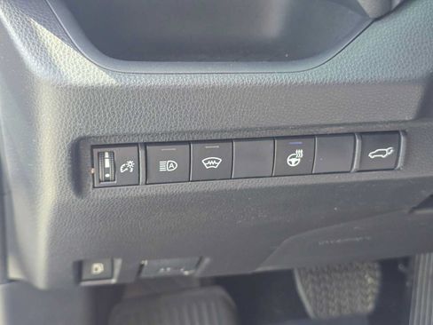 Used 2023 Toyota RAV4 SE w/ Convenience Package AWD/4WD image 25