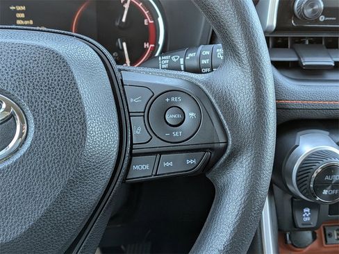 Used 2019 Toyota RAV4 Adventure image 25