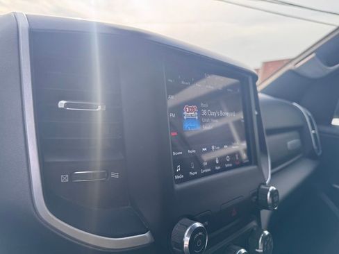 Used 2020 RAM 1500 Big Horn AWD/4WD image 16
