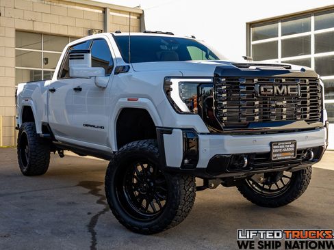 Used 2026 GMC Sierra 2500 Denali Ultimate w/ Max Trailering Package image 1