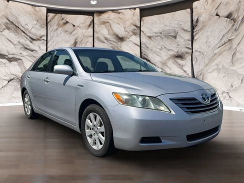 Used 2009 Toyota Camry Hybrid w/ Leather Pkg FWD image 3