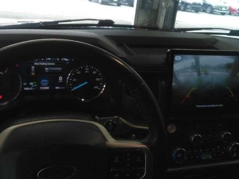 Used 2024 Ford Expedition Max XLT RWD image 4