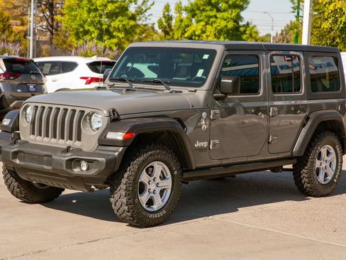 Used 2021 Jeep Wrangler Unlimited Sport AWD/4WD image 9