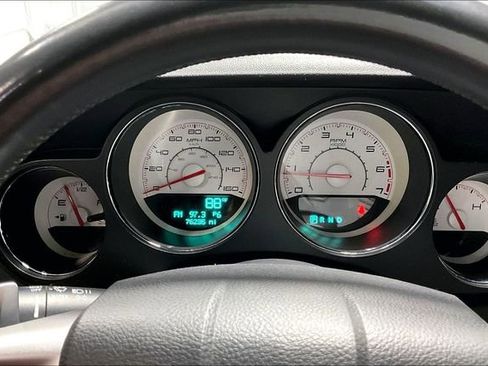 Used 2014 Dodge Challenger R/T RWD image 11