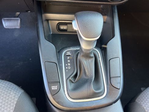 Certified 2023 Kia Soul LX FWD image 18
