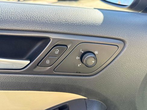 Used 2017 Volkswagen Jetta SE image 19