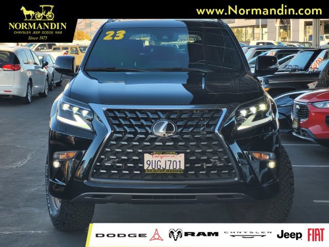 Used 2023 Lexus GX 460 Premium w/ Premium Package AWD/4WD image 2
