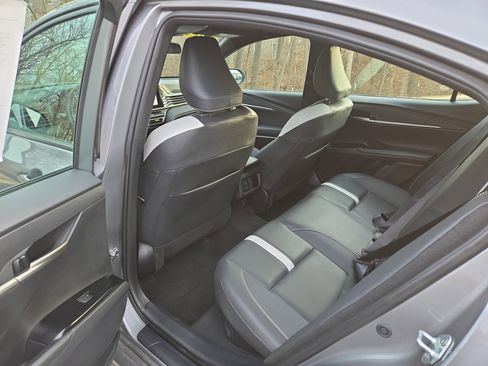 Used 2025 Toyota Camry SE image 24