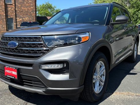 Used 2022 Ford Explorer XLT w/ Equipment Group 202A AWD/4WD image 15