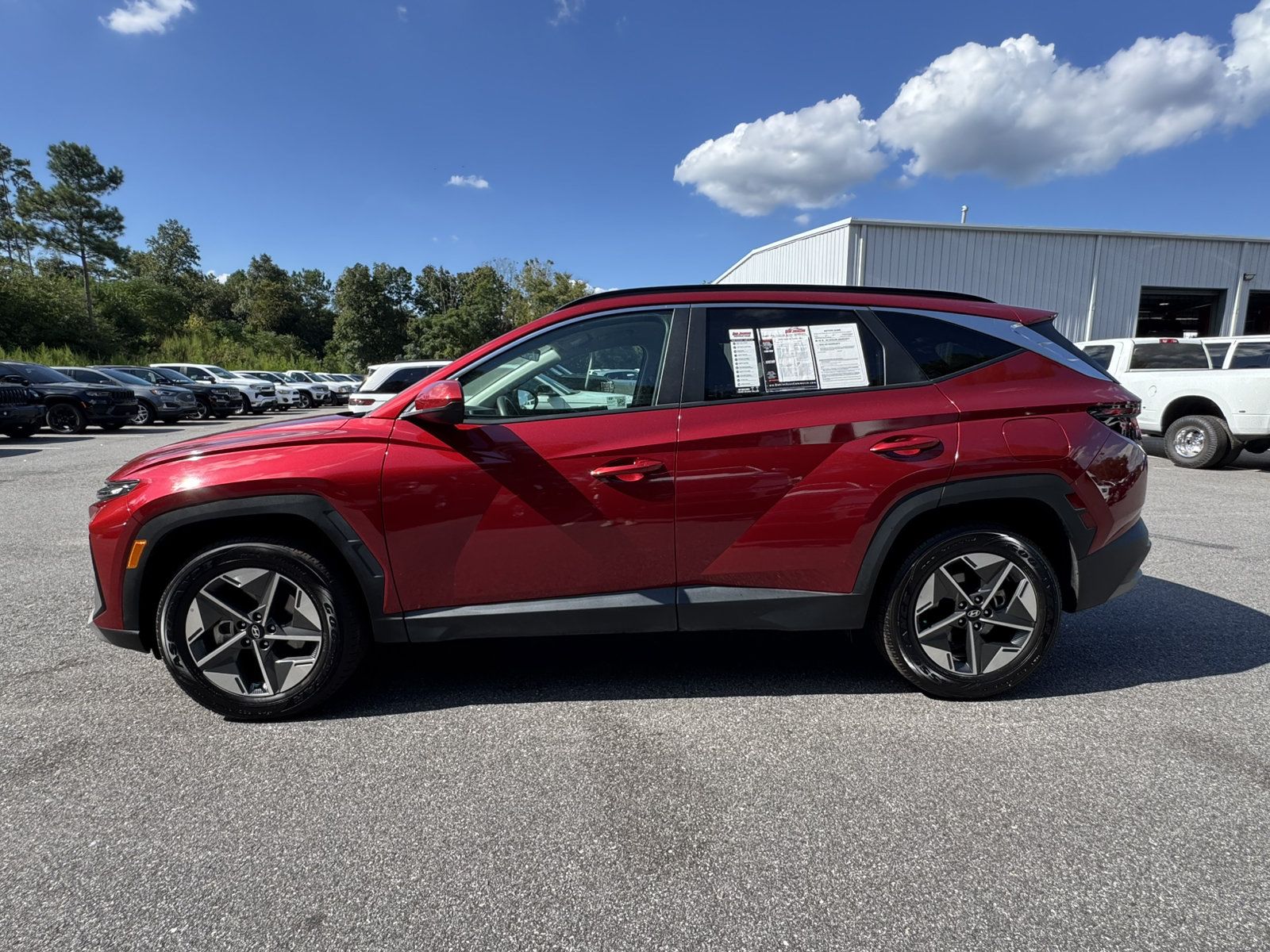 Used 2025 Hyundai Tucson SEL AWD/4WD image 8