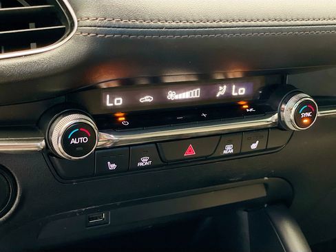 Used 2019 MAZDA MAZDA3 Sedan w/ Preferred Package image 11