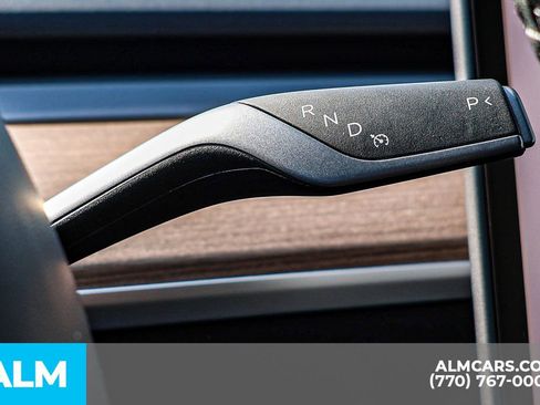 Used 2024 Tesla Model Y Long Range image 33