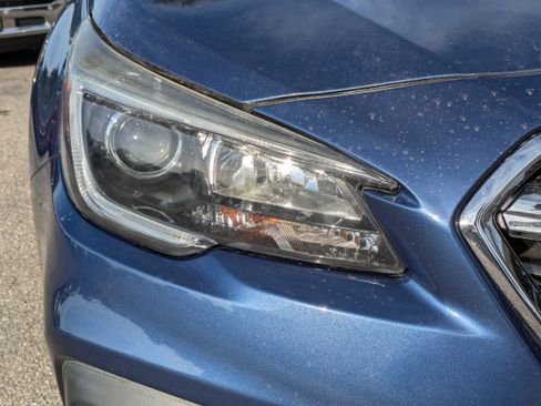 Used 2019 Subaru Outback 2.5i Premium image 10