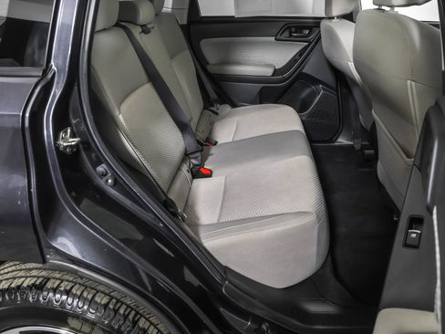 Used 2017 Subaru Forester 2.5i Premium image 42