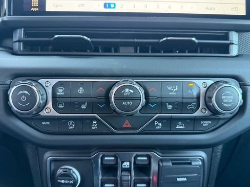 New 2026 Jeep Wrangler Unlimited Rubicon image 21