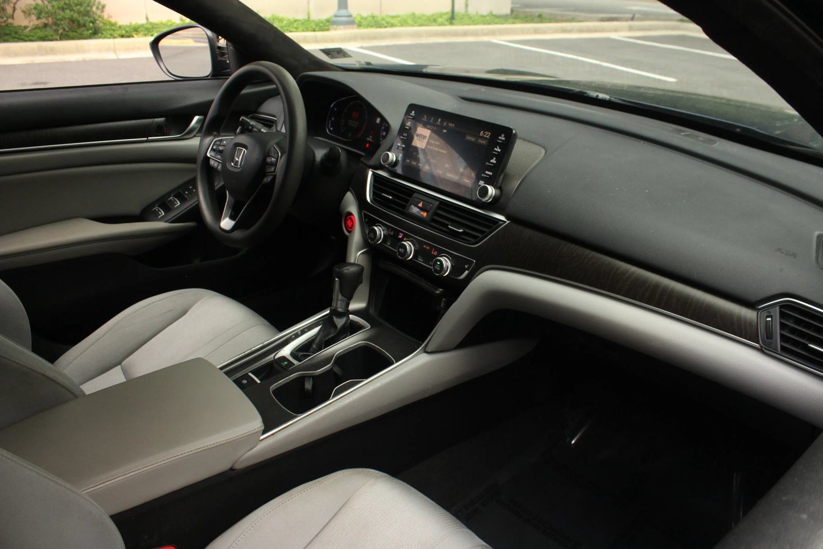 Used 2019 Honda Accord EX image 21