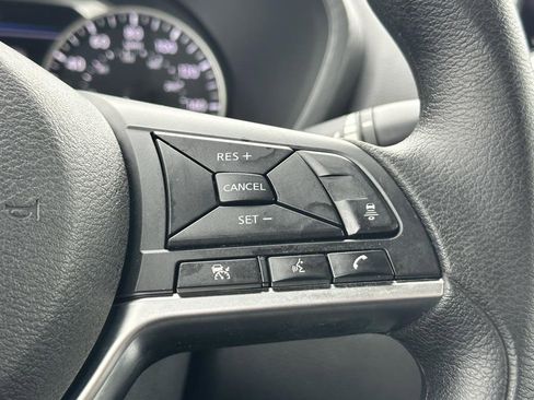 Used 2025 Nissan Sentra SV image 14