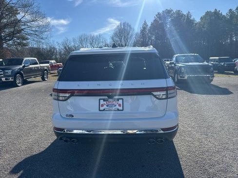 Used 2025 Lincoln Aviator Reserve w/ Illumination Package image 14