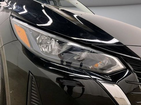 Used 2024 Nissan Sentra SV FWD image 30