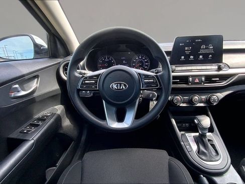 Used 2021 Kia Forte LXS FWD image 5