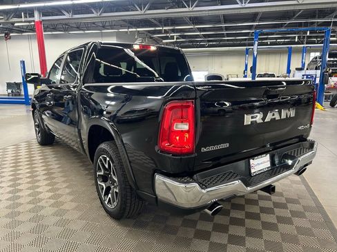 Used 2025 RAM 1500 Laramie AWD/4WD image 9
