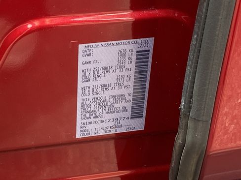 Used 2024 Nissan Pathfinder SL AWD/4WD image 30