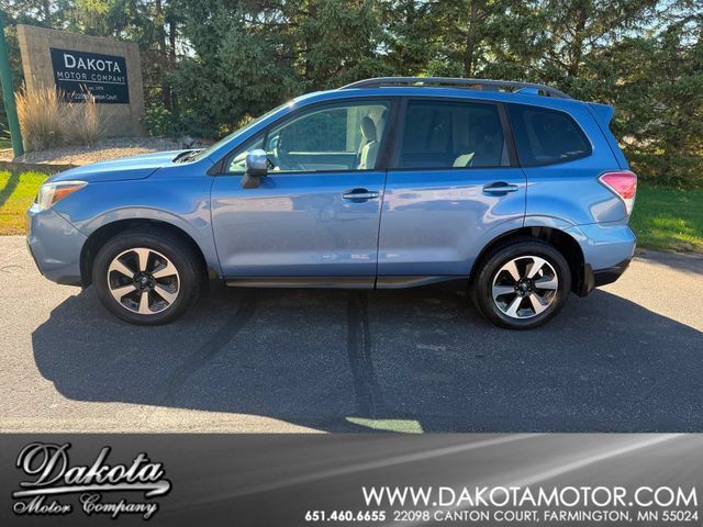 Used 2017 Subaru Forester 2.5i Premium AWD/4WD image 1