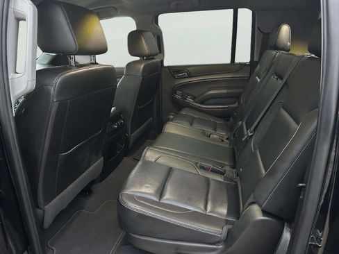 Used 2019 GMC Yukon XL SLT image 11